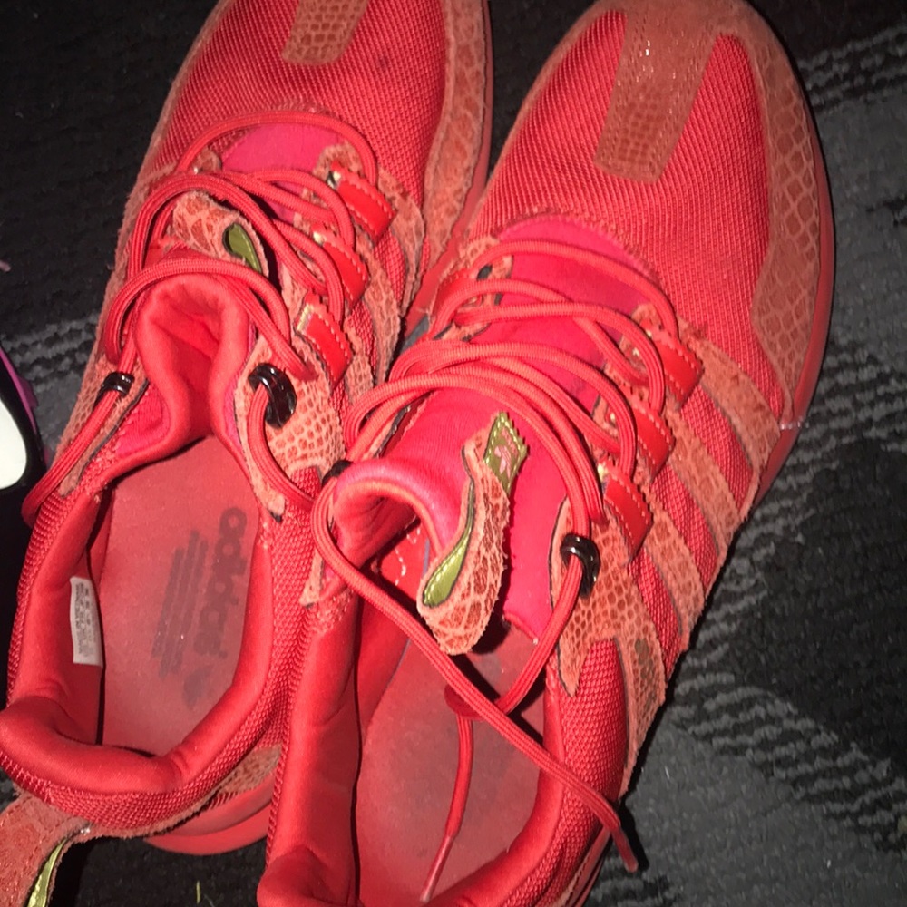 Adidas SL Loop